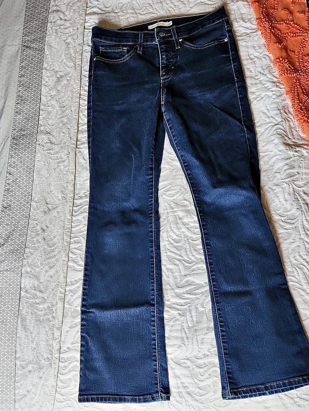 Levi's 315 Shaping Bootcut Women's Blue Jeans